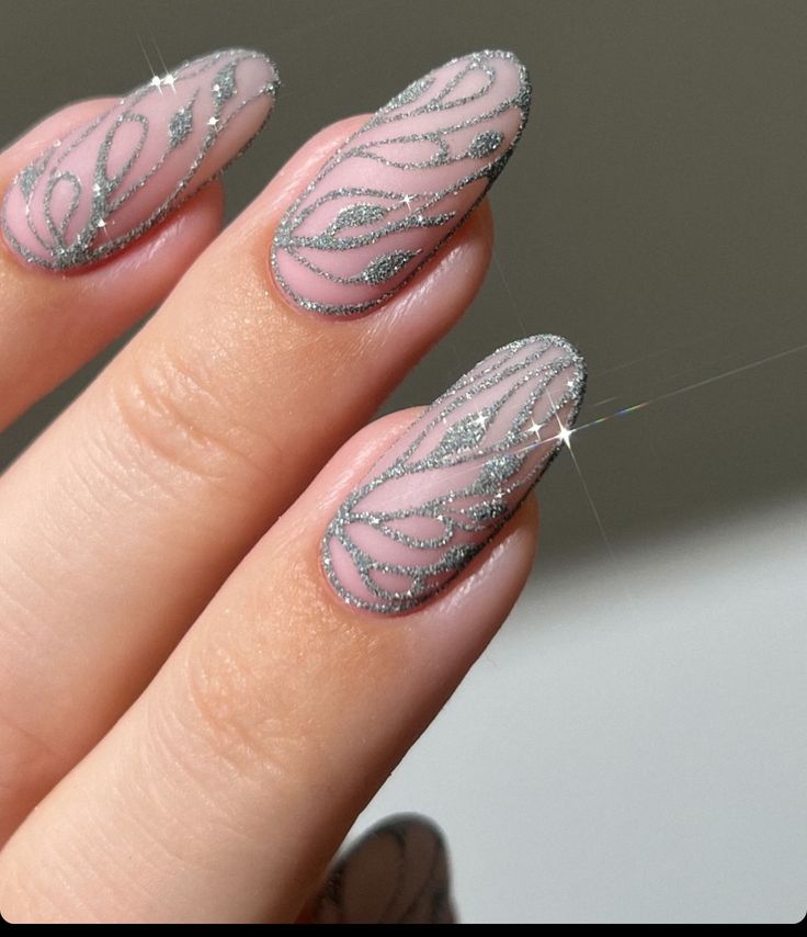 Reflective Nails Art Designs, Reflective Nails, Quick Nail Art, Couture Nails, New Years Eve Nails, Best Nail Art Designs, Glamorous Nails, Pretty Gel Nails, Summery Nails