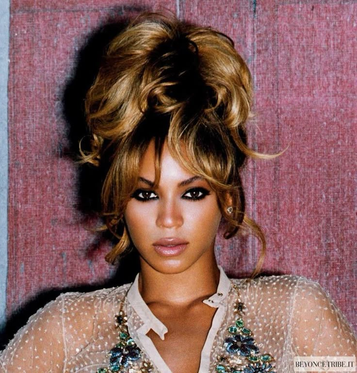 Beyonce Hairstyles Ponytail, Hairstyles For Beyonce Concert, Beyonce Bun Hairstyles, Beyoncé Bday Era, Beyonce Deja Vu Hair, Beyoncé Updo, Beyonce Bday Hair, Beyonce Updo Hairstyles, Beyoncé Ponytail