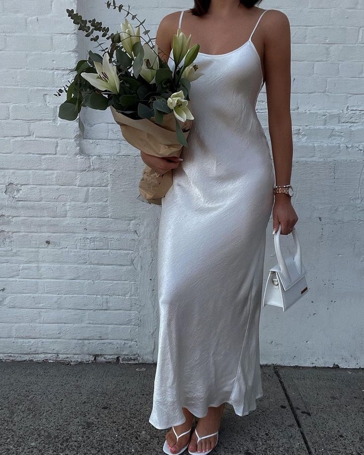 White Silk Dress Aesthetic, Silk Dress Graduation, Silk Dress Aesthetic, Bridal Nightgown, White Silk Dress, Color Blocking Outfits, Dress Graduation, Fits Aesthetic, Dress Aesthetic