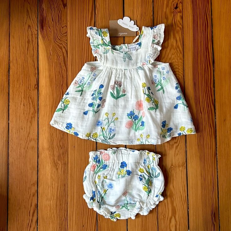 Angel Dear Butterfly Sleeve Pinafore Top & Diaper Cover - Urban Floral. 12-18 Months. Nwt New With Tags. Dino Dress, Pinafore Top, Ruffle Tiered Dress, Baby Boy Sweater, Pajama Outfit, Dear Baby, Bamboo Dress, Rainbow Sweater, Essential Dress