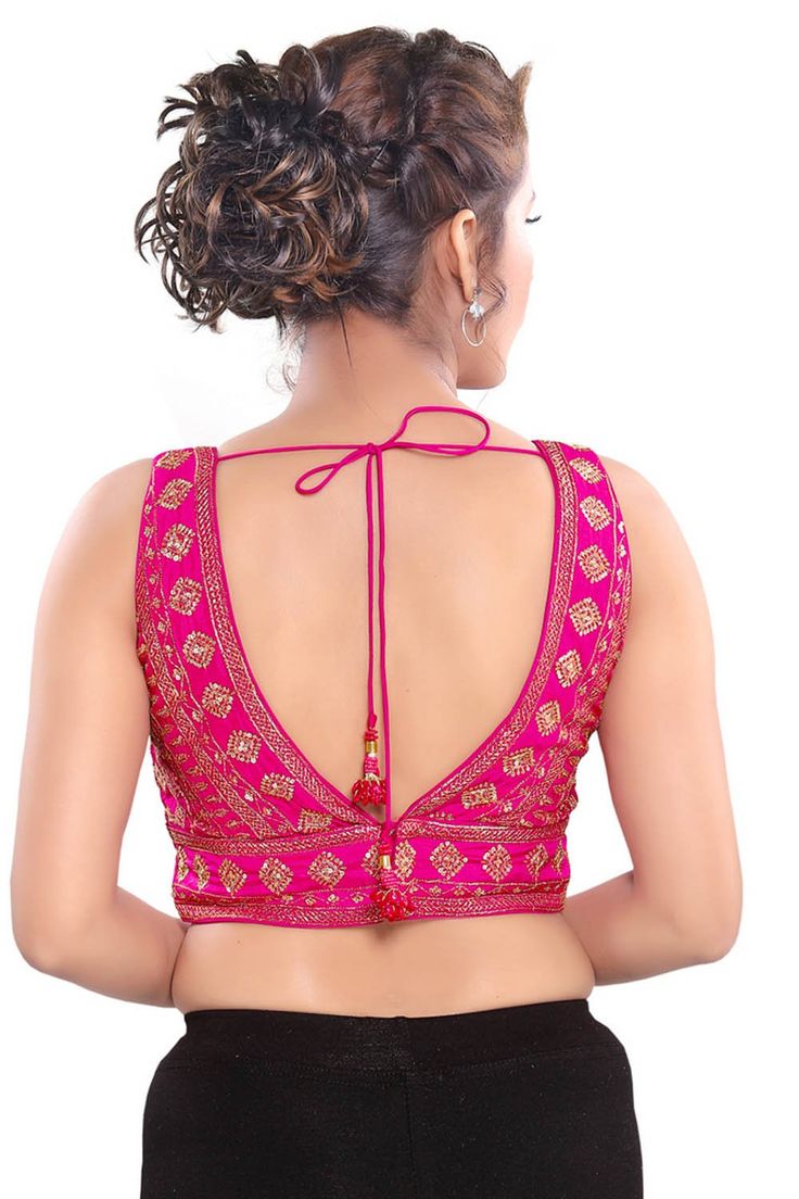 Muhenera blouse has 2 inch margin, inner lining of crepe, matcing latkans and matching piping. Available as per bra pad sizes Product Features: Fabric: Art Silk Color: Pink Work: Embroidered Sleeves Type: Sleeveless Neck Type: V Neck Pattern: Back Open Occasion: Partywear Disclaimer: Tassel can very according to stock availability and Also there will be slight difference in digital to actual image V Neck Pink Blouse, V Neck Blouse Indian Sleeveless, Lehnga Ideas, Plain Blouse Designs, Saree Jacket, Khushi Kapoor, V Neck Pattern, Sleeveless Blouse Saree, Saree Jackets