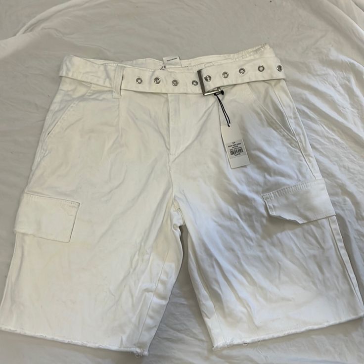 White Nwt Cargo Shorts Size S White Shorts With Belt Loops, White Short Bottoms With Belt Loops, White Short Length Bottoms With Belt Loops, White Wide Leg Shorts With Pockets, White Wide-leg Shorts With Pockets, White Cargo Shorts With Pockets, White Bermuda Bottoms With Pockets, Mid-rise White Pants With Belt Loops, White Utility Bottoms With Belt Loops