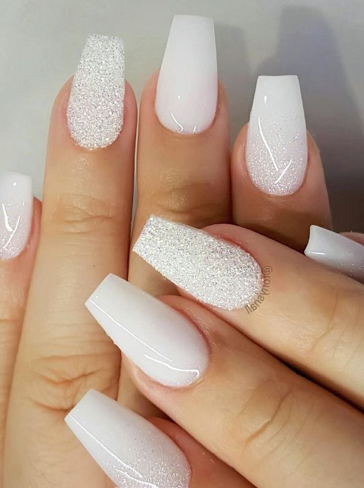 Unghie Sfumate, White Acrylic Nails, Cute Acrylic Nail Designs, Simple Acrylic Nails, Bride Nails, White Nail, Acrylic Nails Coffin Short, Short Acrylic Nails Designs, Bridal Nails