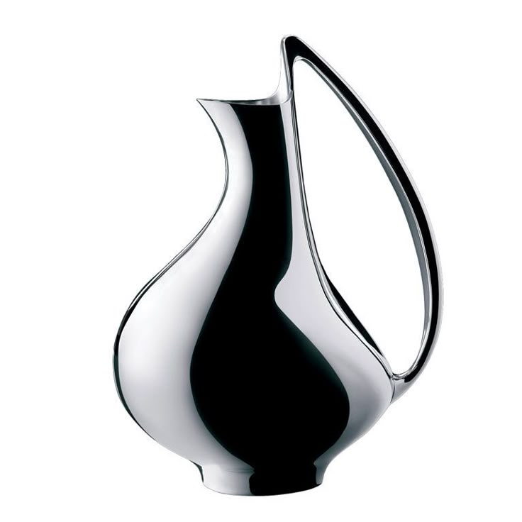 a black and white vase is shown on a white background with no one around it