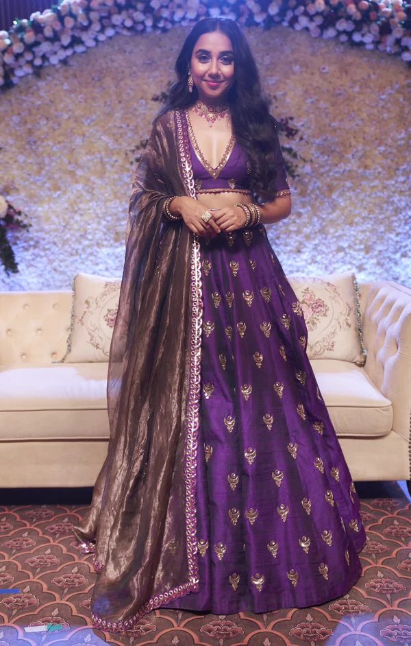 Vvani By Vani Vats | Purple Chand Jaal Skirt Set | INDIASPOPUP.COM Vani Vats, Mirror Border, Indian Bridesmaid Dresses, Lehenga Saree Design, Simple Lehenga, Raw Silk Lehenga, Trendy Outfits Indian, Indian Outfits Lehenga, Wedding Lehenga Designs