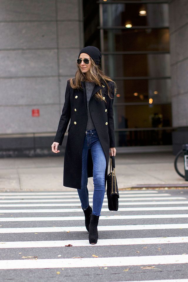 Military Trend Military Coat Outfit, Suede Skirt Outfit, Suede Jacket Outfit, Military Trends, Coat Jeans, Beanie Outfit, Suede Outfit, Ny Outfits, Something Navy