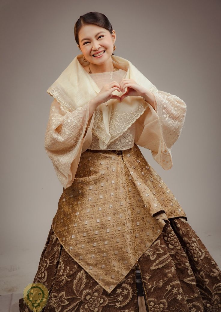 Philippines Clothes, Maria Clara At Ibarra, Filipino Traditional Clothing, Barbie Forteza, Philippines Dress, Philippines Outfit, Fan Language, Debut Party, Modern Filipiniana Dress