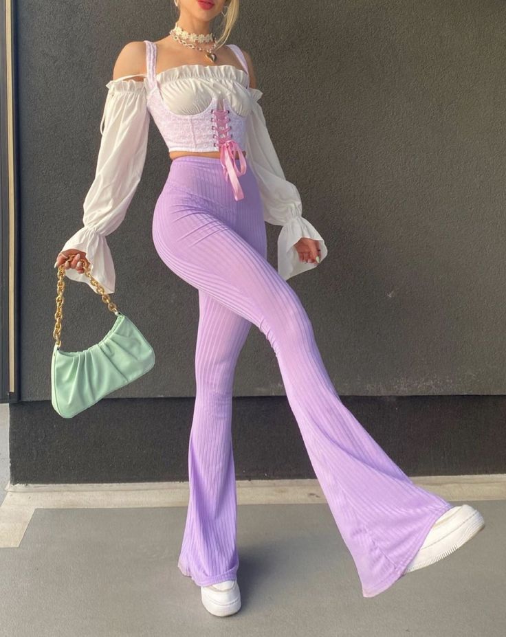 Soft Girl Outfits, Purple Outfits, Summer Fashion Trends, Outfits Casuales, Flare Pants, Look Fashion, Aesthetic Clothes, Pretty Outfits, Fashion Inspo Outfits