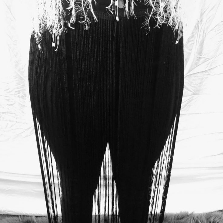 Sexy Fitted Black Fringe Jeans Glamorous Fringe Bottoms For Night Out, Glamorous Fringed Bottoms For Night Out, Fitted Fringe Pants For Party, Party Pants With Fringe, Glamorous Fitted Fringe Bottoms, Fitted Fringe Bottoms For Evening, Elegant Fringe Bottoms For Evening, Black Stretch Glamorous Bottoms, Glamorous Stretch Black Bottoms