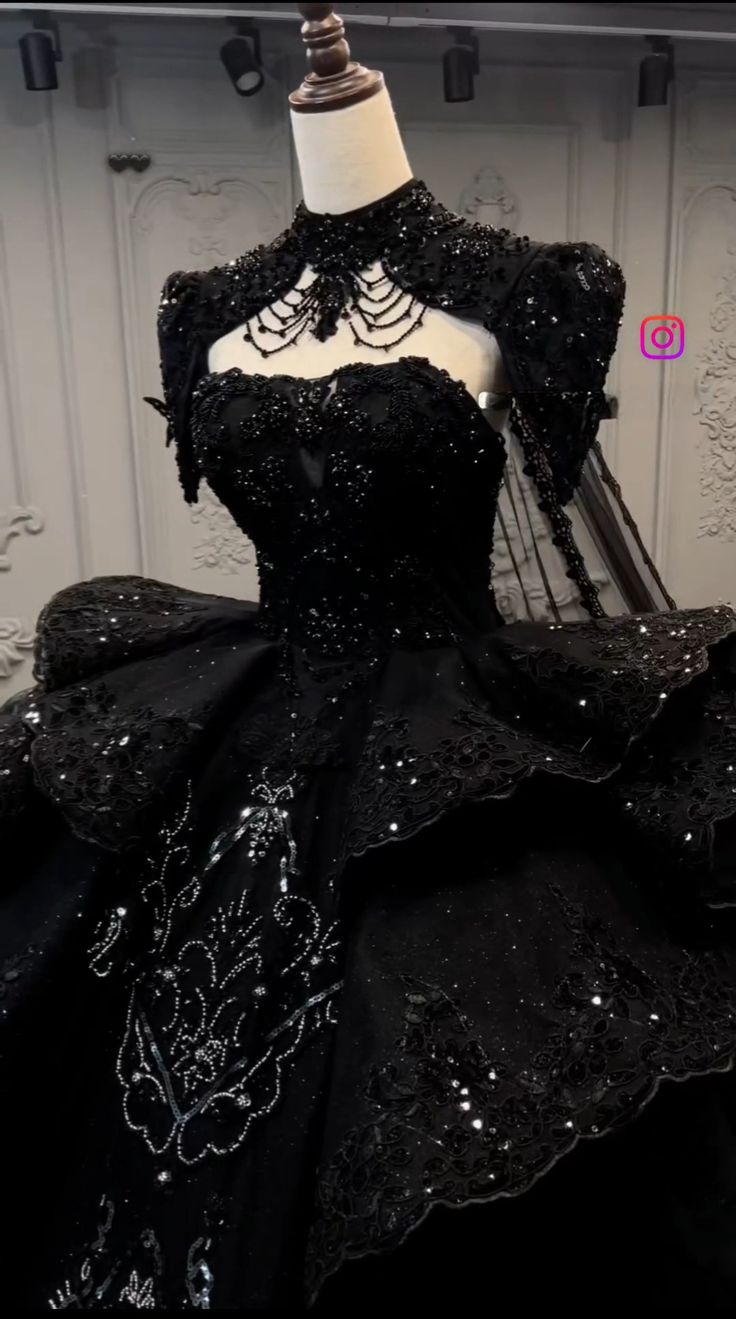 Quince Chambelanes Outfits Black, Dark Red And Black Quinceanera Dresses, 15 Dresses Quinceanera Black, Black And Red Quince Dress, Goth Quinceanera Theme, Emo Quinceanera, Emo Quince, Red And Black Quinceanera Dresses, Black Quinceanera Theme