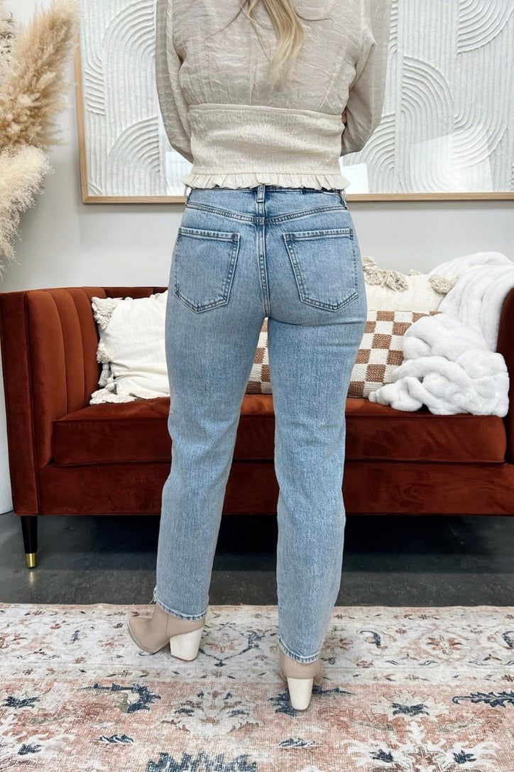 Description High rise straight leg jeans. Front and back pockets. Materials & Care 65% Cotton, 34% Organic Cotton, 1% Elastane. Machine wash cold water with like colors, no bleach, tumble dry low, cool iron. Hand Measured 24: Waist 12.5(25)", Inseam 26" 25: Waist 13(26)", Inseam 26" 26: Waist 14(28)", Inseam 26" 27: Waist 14.5(29)", Inseam 26" 28: Waist 15(30)", Inseam 26" 29: Waist 15.5(31)", Inseam 26" 31: Waist 16.5(33)", Inseam 26" Model wearing size 25 Model pictures have been edited, pleas Jeans Front And Back, Scuba Sweatshirt, High Rise Straight Leg Jeans, Iron Hand, Longline Coat, Active Jacket, Denim Maxi Skirt, Mock Neck Top, Platform Ankle Boots