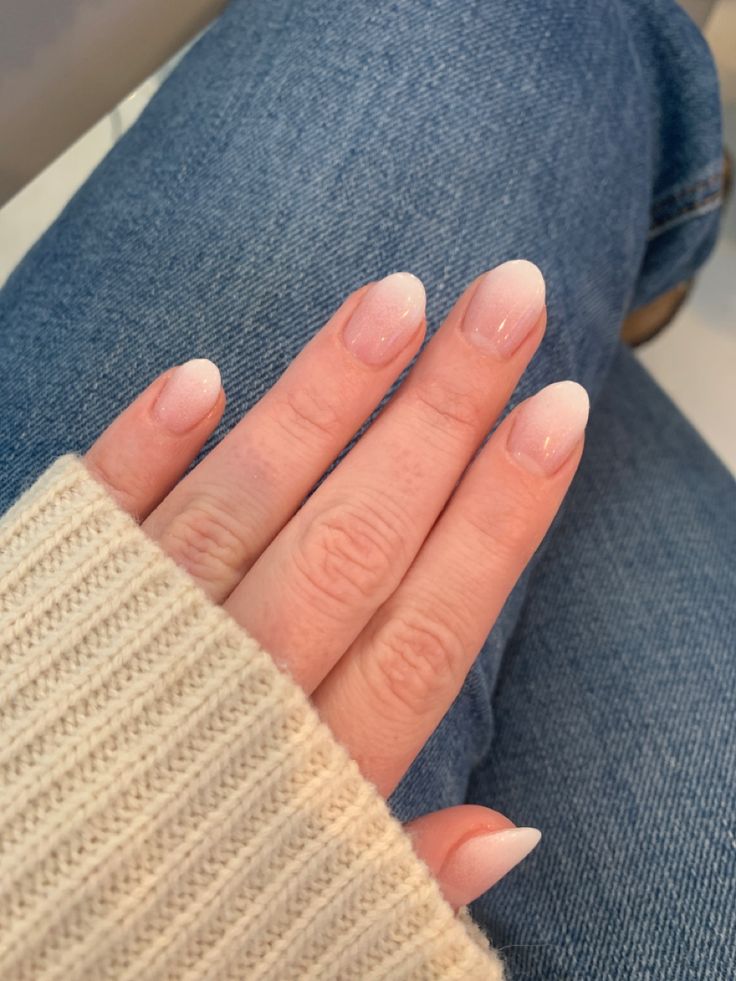 Ombre Dip French Nails, Sns Simple Nails, Dipped Wedding Nails, Dip Nails With Tips Oval, Acrylic Ombre French Nails, Ombre Simple Nails, Oval Powder Dipped Nails, Nails Inspiration Ombre Short, Ombre French Tip Nails Oval