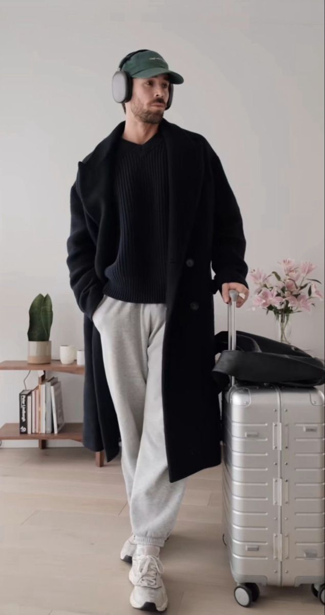 Best & Aesthetic Travel Outfits Ideas | All seasons Comfy Travel Outfit Ideas Men’s Outfit For Airport, Men’s Fall Fashion Paris, Airport Outfit Men Winter, Winter Outfits Men New York, Winter Italy Outfit Men, Men's Airport Outfit, Men Amsterdam Outfits, Men Europe Outfits Winter, Men Airplane Outfit