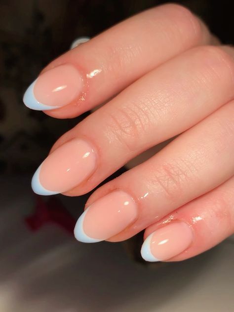 Grad Nails, French Tip Gel Nails, Blue French Tip, Teen Nails, Gel Nails French, Blue French Tips, Cute Simple Nails, Simple Gel Nails, Summery Nails