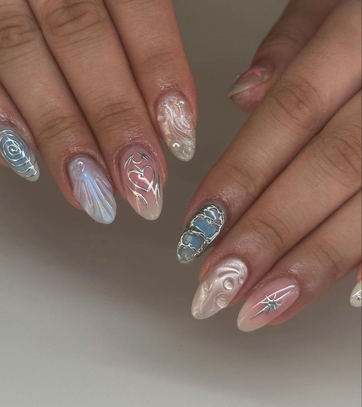 Nail Art Pink And Blue, Ocean Chrome Nails, Clam Shell Nails, Oceancore Nails, Korean Chrome Nails, Ocean Aesthetic Nails, Blue And Pink Gel Nails, Siren Nails Aesthetic, Pastel Aura Nails