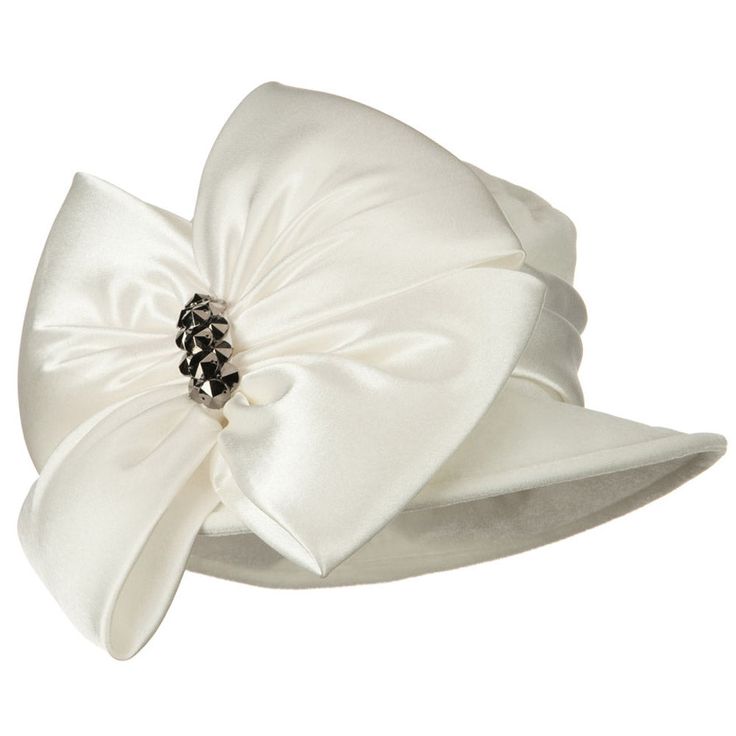 Big Bow Velvet Hat White Church Hats, Bucket Hat With String, Church Lady Hats, Headwear Fashion, Dressy Hats, Fashion Cowboy Boots, Cheap Sandals, Couture Hats, Church Outfit