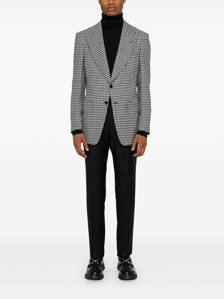 TOM FORD single-breasted Houndstooth Blazer - Farfetch Black Suit Men, Tom Ford Suit, Houndstooth Blazer, Balenciaga Triple S, Houndstooth Pattern, Blazer Black, Summer Beach Wear, White Blazer, Black Suits