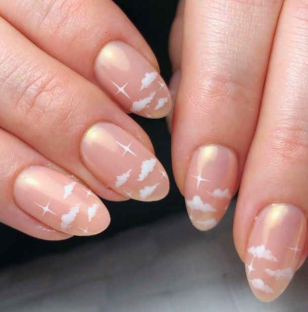 Cute Art Nails, Simple Cloud Nails, Hen Do Nails Art, Cloud Star Nails, Cloud And Moon Nails, Cute Nails Minimalist, Clouds And Stars Nails, Dreamy Cloud Nails, Cloud 9 Nails