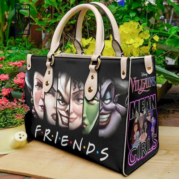 Disney Mean Girls, Halloween Villain, Mean Girl, Halloween Horror Movies, Disney Villain, Disney Bag, Freddie Mercury, Women Leather, Mean Girls