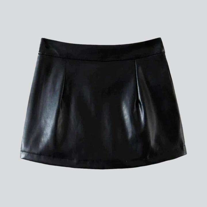 Welcome to the 2023 Summer Collection! Make a statement with our edgy black coated women's denim skort - a street-style essential for the modern fashionista!Distinctive Features Street Style: Show off your street-style credentials with this high-waist skort. featuring waxed black coating for the perfect balance of edge and sophistication. High-Waist: Featuring a high-waist design that is both comfortable and flattering. this skort will instantly upgrade your look. Zipper Closure: A zipper closur Trendy Short Mini Skirt For Fall, Edgy Black Mini Shorts, Edgy Black Mini Length Shorts, Black Streetwear Mini Skirt For Spring, Black Mini Length Streetwear Bottoms, Trendy Black Mini Skirt For Streetwear, Chic Fitted Mini Skirt For Streetwear, Black Mini Skirt For Spring Streetwear, Black Faux Leather Mini Bottoms