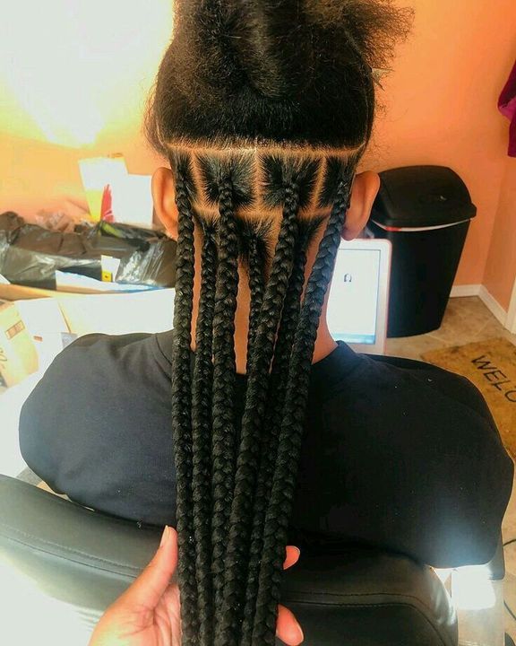 Knotless Box Braids Extra Long, Jumbo Knotless Box Braids Long, Knotless Box Braids Bun, Short Jumbo Knotless Box Braids, Jumbo Knotless Box Braids Styles, Medium Jumbo Knotless Box Braids, Box Braids Extra Long, Knotless Box Braids Medium Length, Knotless Box Braids Ombre