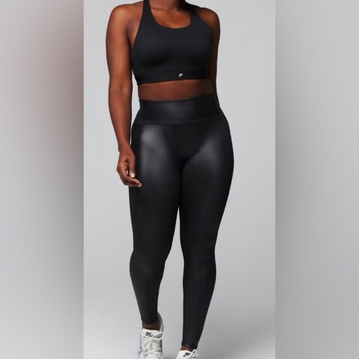 Fabletics Anywhere Motion365+ Shine High-Waisted Legging Color: Black Shine Size Xxl/1x New With Tags Product Description Our Most Versatile Leggings, Now With Main Character Energy. These High-Waisted Leggings Are Made With A Eco-Friendly Motion365+ Fabric In A Shiny Hue, And Offer High Compression And Max Breathability For Any And Every Workout. Fabric Motion365 New, Revolutionary Motion365 Is Our Most Versatile Fabric, Designed To Give You All The Sculpting Benefits Of High Compression With M Main Character Energy, Pink Activewear, Fabletics Leggings, Camo Leggings, Athletic Leggings, Active Wear Leggings, Main Character, Pink Leggings, Athletic Pants