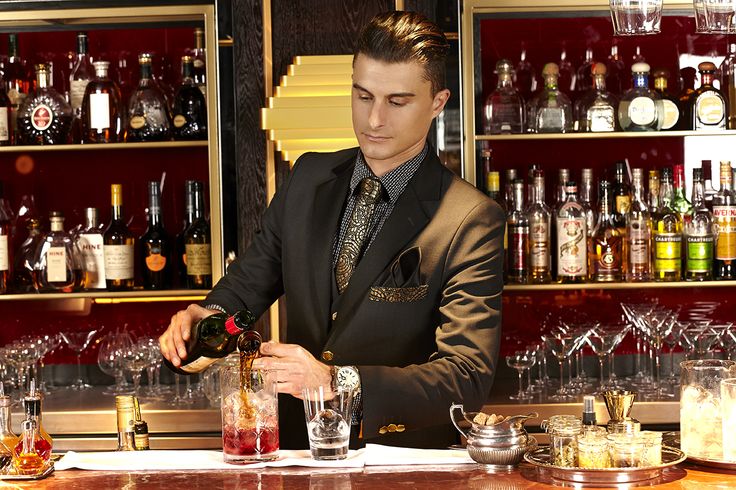 How about a drink? Quaglino's Bar Manager in his stunning Studio 104 uniform. The finest details were considered, with the Quaglino's branding featuring on the jacket buttons and cufflinks! Bar Manager Outfit, Manager Outfit, Bar Manager, Evening Trousers, Hostess Dresses, Corporate Uniforms, Hospitality Uniform, Park Hotel, Silicon Valley