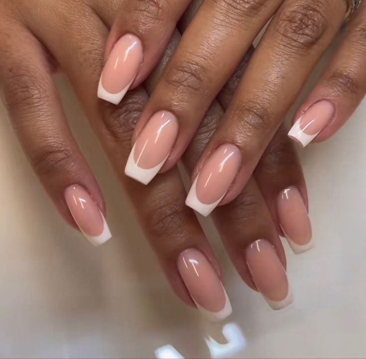 Short Acrylic Nails For Graduation, Square Round French Tip, Round Square French Tip Nails, Square With Round Edge Nails, American Nails French, Round French Tip Nails Acrylics, Squoval French Nails, Square Round French Tip Nails, Rounded Square French Tip Nails