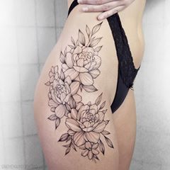 Rose & blossom custom thigh piece. From our esthetics/tattoo studio @pureluxeaesthetics Let me know what you think ❤️ ⠀⠀⠀⠀⠀⠀⠀⠀⠀ ⠀⠀⠀⠀⠀⠀⠀⠀⠀ ⠀⠀⠀⠀⠀⠀⠀⠀⠀ #vancouvertattoo #vancouvermua #Vancity #calgarytattoo #floraltattoo #flowertattoo #silverbackink #equilattera #instainspiredtattoos #tattooisartmag #inkstinctsubmission #mindblowingtattoos #tattoorandom #tattoodotcom #theartoftattoos #blackworkerssubmission Rose And Butterfly Tattoo, Think Tattoo, Flamingo Tattoo, Flower Lavender, Flower Thigh Tattoos, Peony Tattoo, Thigh Tattoo Designs, Hip Tattoos, Sunflower Tattoos