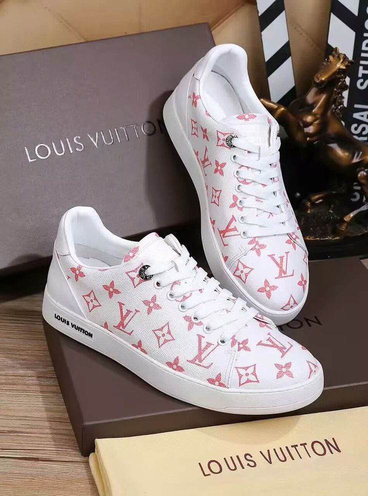 Expensive Gifts For Women, Dior Watch, Expensive Gifts, Pink Sneakers, Women Men Shoes, Men Shoes Size, Kids Bags, Handbag Backpack, Womens Backpack