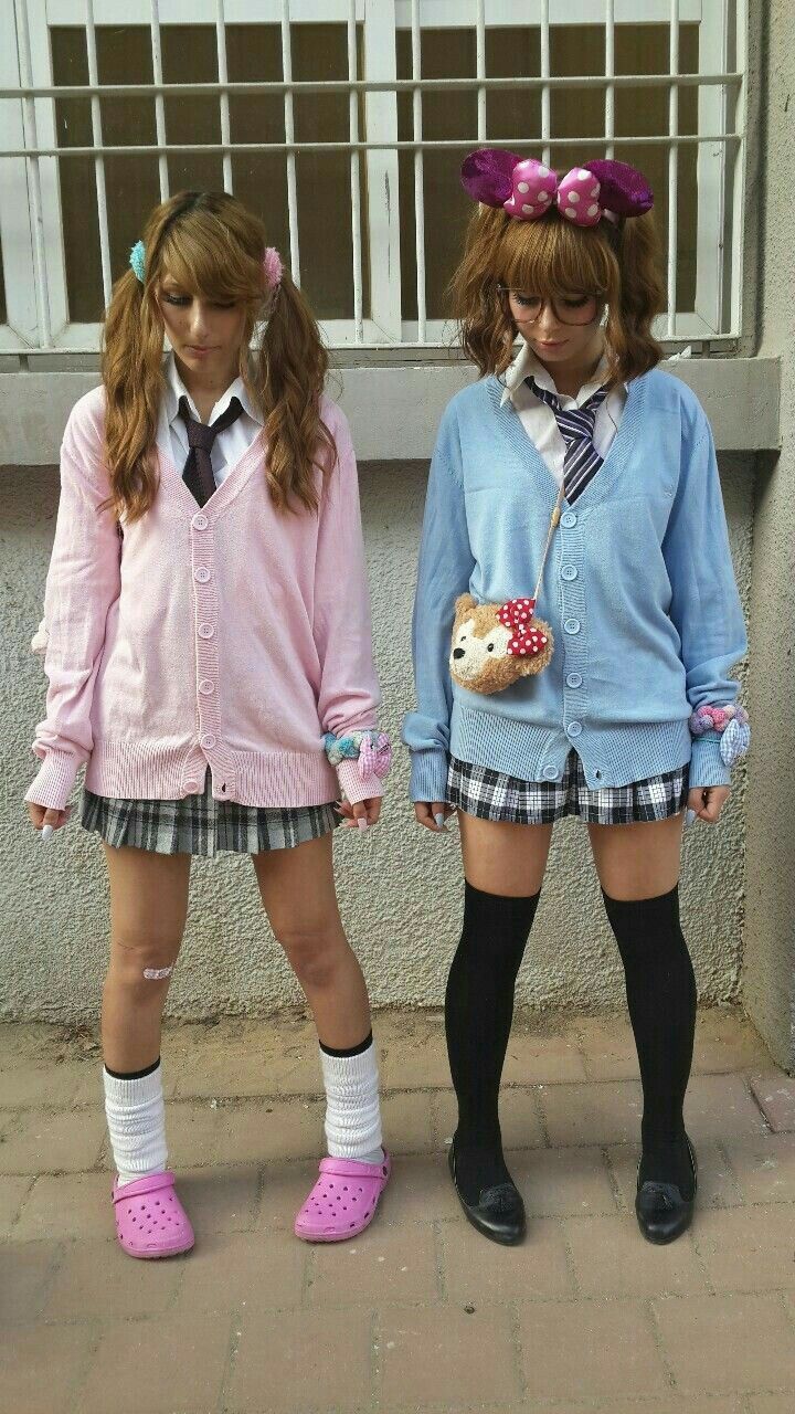 Kogal Fashion, Gyaru Aesthetic, 일본 패션, Fashion Corner, Gyaru Fashion, School Uniforms, Japanese Street Fashion, J Fashion, Japan Fashion