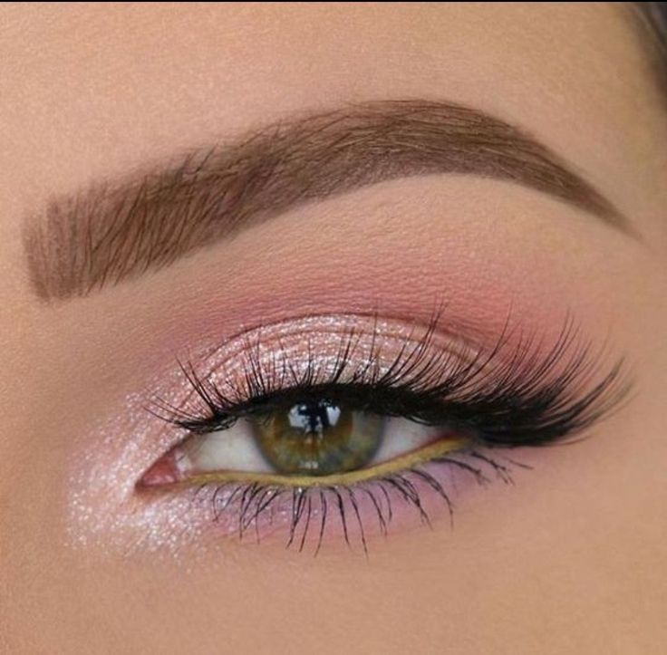 Eye Color Facts, Rosa Make-up, Pink Eye Makeup Looks, Eyeliner Designs, Natural Hair Mask, Pink Eye Makeup, Applying Eye Makeup, Female Eyes, Make Up Looks