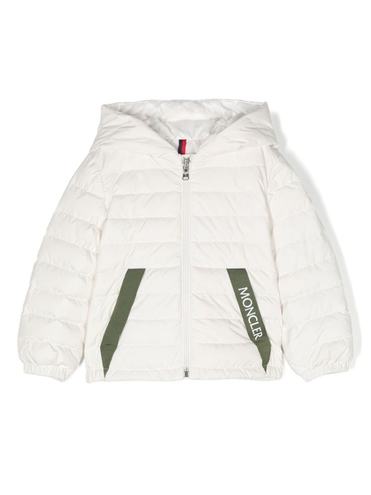 white down-feather filling padded design quilted slouchy hood long sleeves elasticated cuffs logo patch at the sleeve two front pouch pockets elasticated waistband grosgrain ribbon trim quilted lining front zip fastening Childrens Coats, Kids Outerwear, Ribbon Trim, Padded Jacket, Grosgrain Ribbon, Pocket Pouch, Patch Logo, Fashion Branding