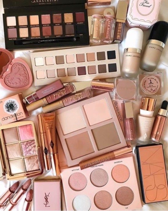 Rosa Make-up, Koleksi Makeup, Penyimpanan Makeup, Beauty Land, Makeup Brush Case, Makeup Photos, Alat Makeup, Makeup Artist Kit, Produk Apple