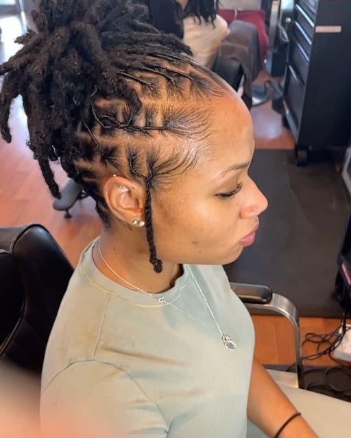 Twist Locs Hairstyles, Two Strands Twist, Lox Styles, Two Strand Twist Locs, Start Locs, Short Dread Styles, Pretty Updos, Twist Locs, Dreads Short Hair