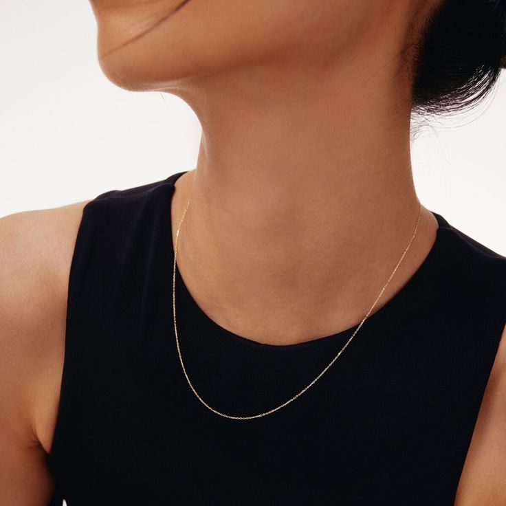 1- D E S C R I P T I O N Our 14k solid gold cable chain necklace is the perfect blend of dainty and minimalist. It makes for a sweet and cute jewelry piece that will be loved as a gift. Delicate yet durable, it's a must-have for any jewelry collection! 2- P R O D U C T ∙  F E A T U R E S * Gold material: 14K solid gold * Gold color options: Yellow gold, Rose gold, White gold * Choice of chain length: 14", 16", 18", 20" * Chain Thickness : 1 mm / 0.03 inch 3- D E L I V E R Y ∙ D E T A I L S We un Minimalist Everyday Cable Chain Necklace, Everyday Minimalist Cable Chain Necklace, Minimalist 14k Gold Delicate Chain Necklace, Minimalist Yellow Gold Chain Necklace, Simple Everyday Yellow Gold Chain Necklace, Simple 14k Gold Cable Chain Necklace, Rose Gold Minimalist Cable Chain Necklace, Minimalist Yellow Gold Necklace With Cable Chain, Minimalist Rose Gold Cable Chain Necklace