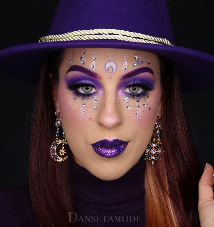 Purple Witchy Eye Makeup, Witch Makeup With Jewels, Witch Makeup Ideas Purple, Purple Witch Eye Makeup, Wizard Halloween Makeup, Simple Witch Makeup Purple, Purple Witch Eyeshadow, Purple And Black Witch Makeup, Witches Make Up Halloween