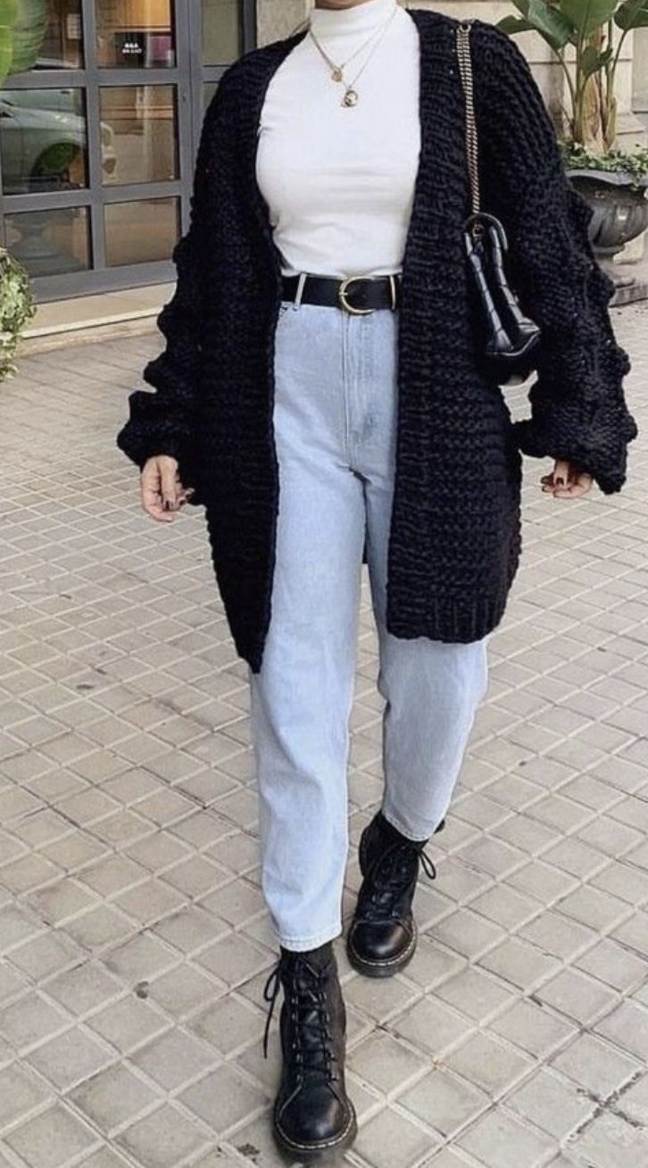 Winter Fashion Outfits Dressy, Outfit Ideas Korean, Doc Martens Outfit, Winter Fashion Outfits Casual, 90's Fashion, 90s Fashion Outfits, Neue Outfits, Winter Trends, Cute Fall Outfits