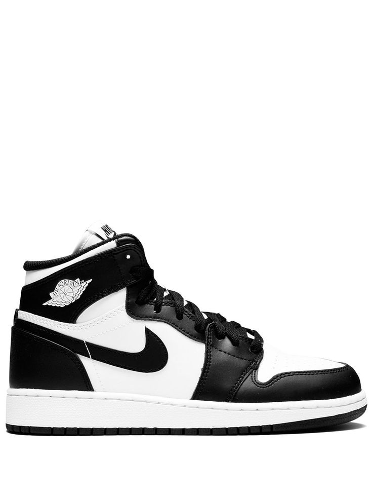 Supplied by a premier sneaker marketplace dealing with unworn, already sold out, in demand rarities. Each product is rigorously inspected by experienced experts guaranteeing authenticity. Get some air. Crafted from black leather, these Air Jordan 1 Retro High OG BG sneakers from Jordan are ready to get your little one running and jumper. Both on and off the court. Featuring a round toe, a flat rubber sole, a lace fastening, a signature Nike swoosh and a branded insole. Jordan Boys, Teen Boy Outfits, Baby Boy Accessories, Shoes Teen, Gucci Kids, Dolce And Gabbana Kids, Cute Sneakers, Air Jordan 1 Retro High Og, Air Jordan 1 Retro High