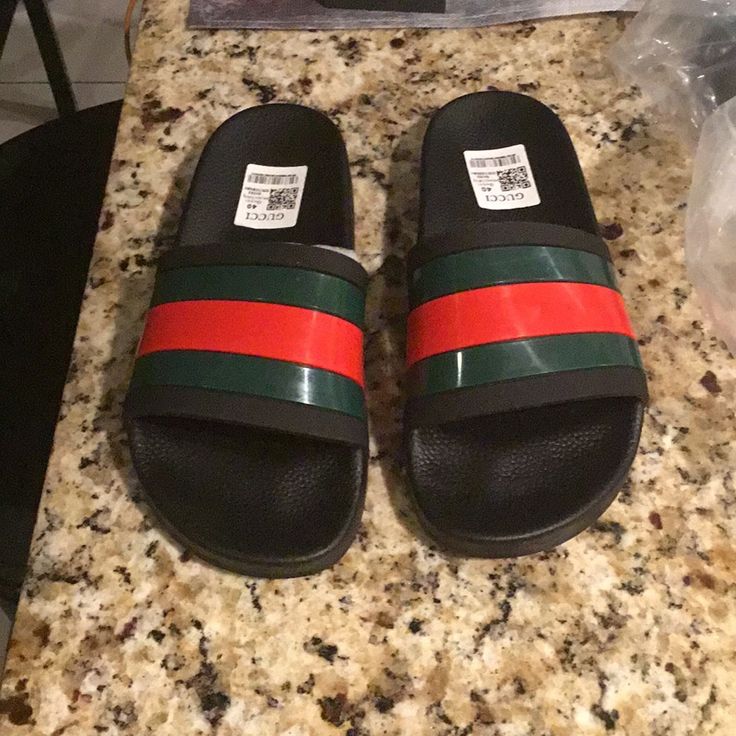 Size 40 Which Is A Size 9 Designer Black Sandals With Red Sole, Gucci Black Slip-on Sandals, Black Gucci Slip-on Sandals, Gucci Slippers, Rubber Slippers, Gucci Slides, Gucci Sandals, Pink Slippers, Embellished Flats