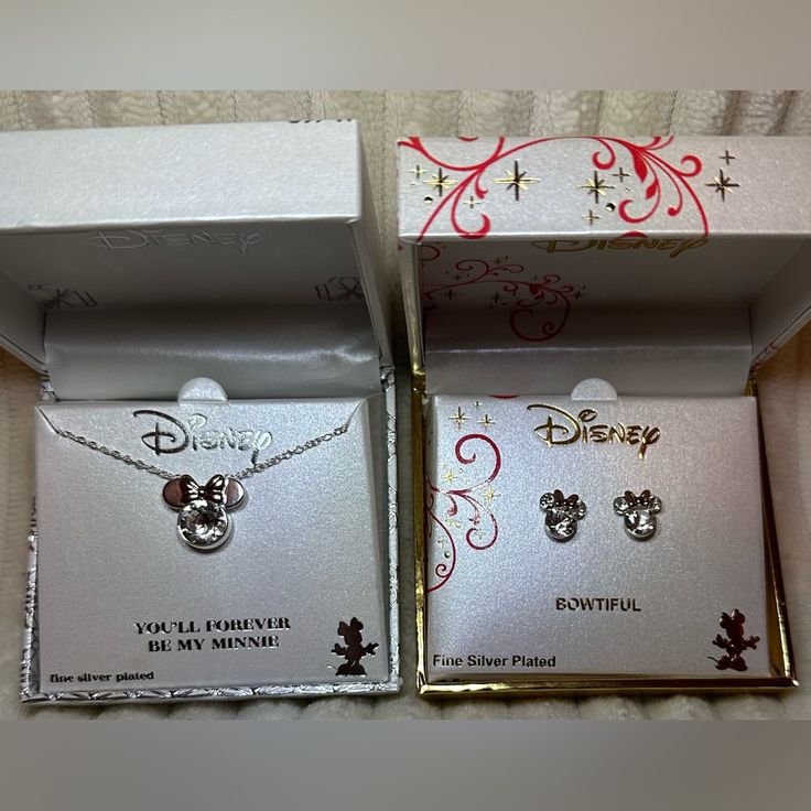 Bnib Disneys Necklace & Matching Earrings. Super Cute Mini Mouse In Silver And Rose Gold. Frozen Necklace, Good Luck Horseshoe, Disneyland Pins, Disney Gold, Disney Earrings, Minnie Mouse Earrings, Mickey Mouse Earrings, Necklace Matching, Skull Logo