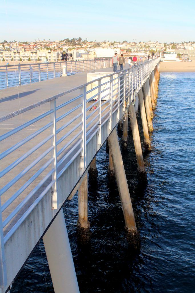 Hermosa Beach pier sunset Sunset Los Angeles, Hermosa Beach Pier, Pier Sunset, Heavenly Places, Beach Pier, Hermosa Beach, Us Beaches, Los Angeles County, Beach Apartment