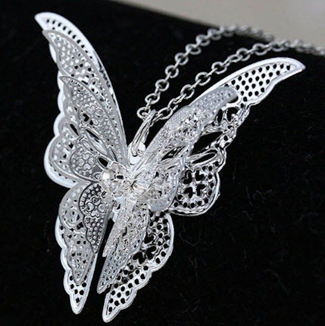 necklace silver butterfly Crochet Metal, Butterfly Pendant Necklace, Long Chain Necklace, Butterfly Necklace, Butterfly Pendant, Simple Jewelry, Silver Filigree, Simple Necklace, Silver Chain Necklace