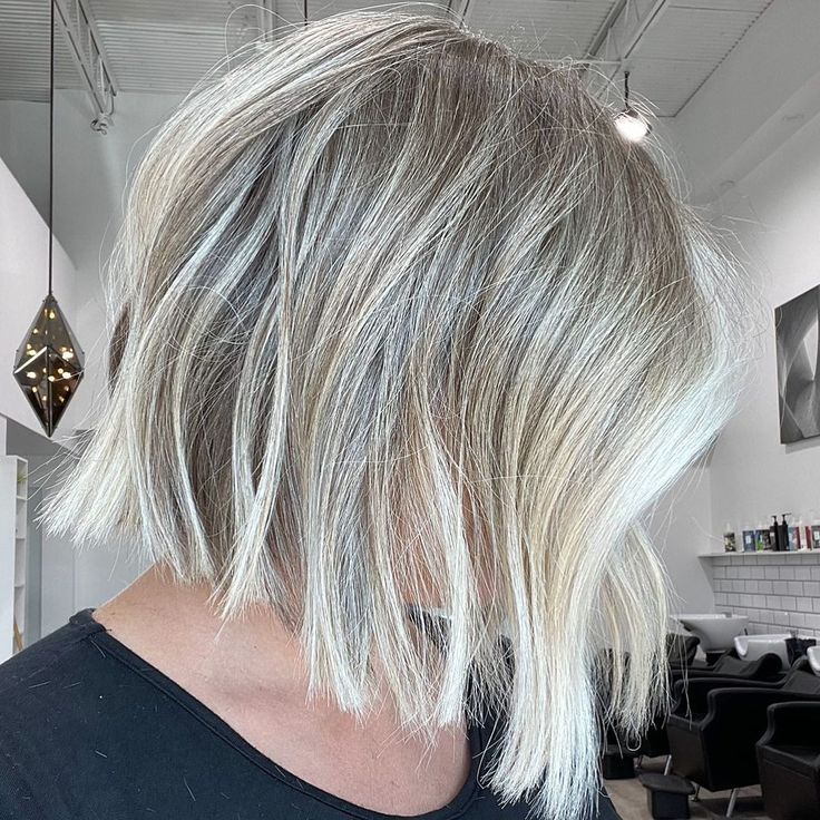 Platinum Silver Hair Color, Dark Silver Hair, Silver Hair Shampoo, Silver Balayage, Silver Hair Color Ideas, Silver Blue Hair, Balayage Hair Ideas, Silver Hair Dye, Silver Ombre Hair