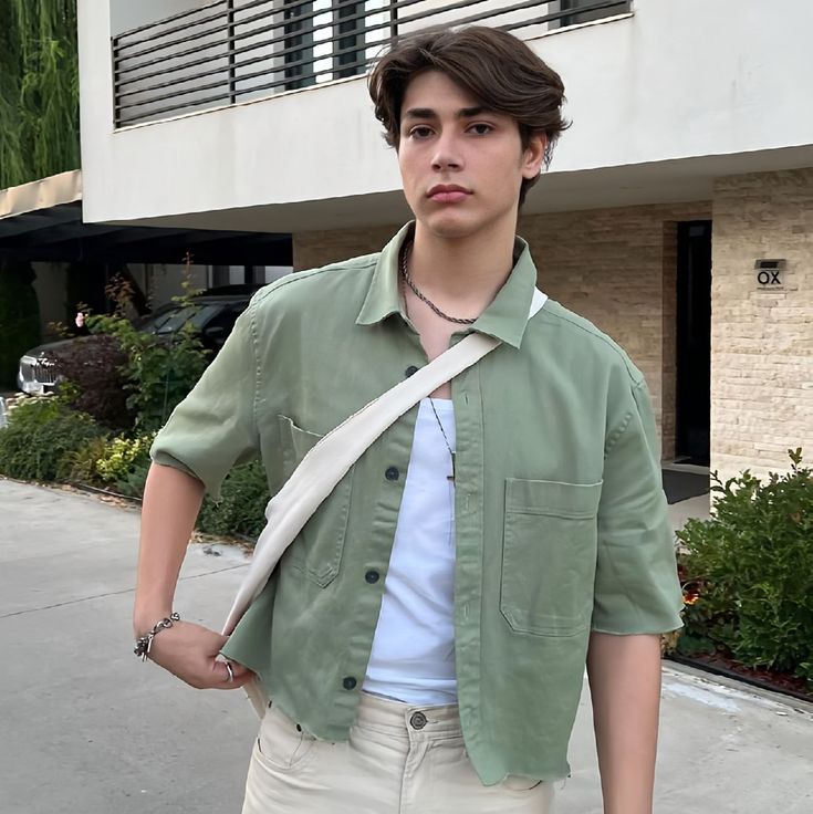 Cream Pants White Shirt, Old Money Clothing, Cream Pants Outfit, Green Shirt Outfits, Guys Outfits, Cargo Pants Outfit Men, Money Clothing, Button Up Shirt Men, Green Cargo Jacket