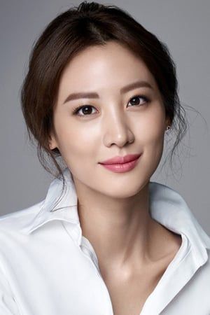 Claudia Kim Face Claims Middle Aged, Middle Aged Woman Face Claim, Pretty Middle Aged Woman, Middle Age Face, Asian Mother, Claudia Kim, Middle Aged Women Hairstyles, Makeup For Moms, Japanese Mom