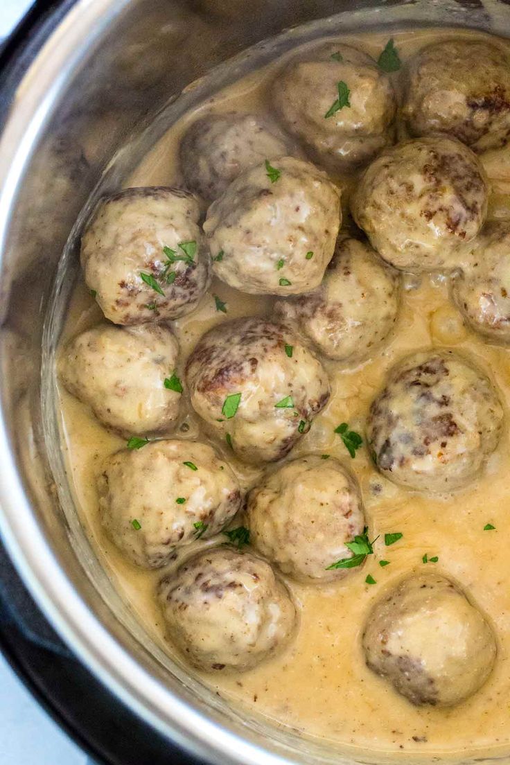 meatballs and gravy in an instant pot