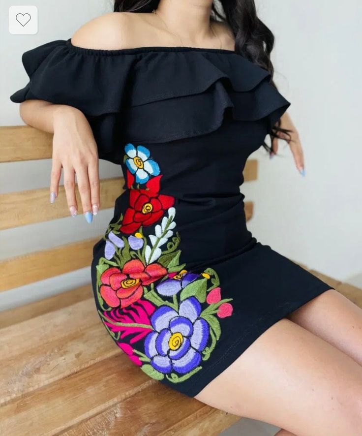 Mexican Outfits For Women, Mexican Theme Dresses, Mexican Traditional Clothing, Mexican Fiesta Dresses, Mexican Style Dresses, Mexican Clothing, Traditional Mexican Dress, Mexican Wedding Dress, Mexican Embroidered Dress