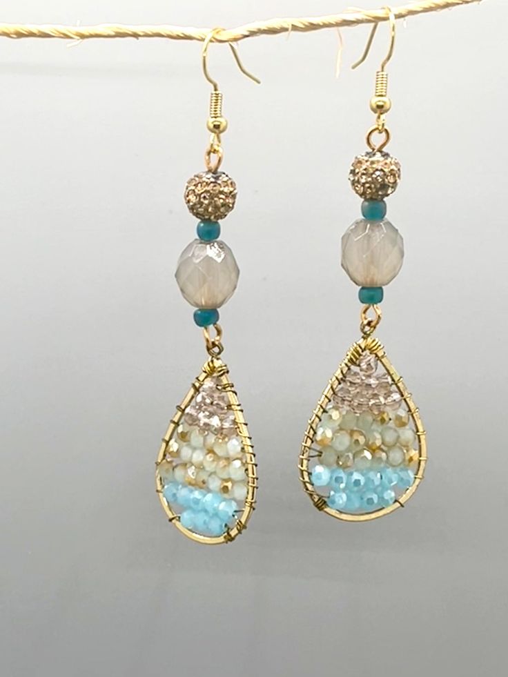 These teardrop shaped earrings will take center stage whether you wear them to the office or out on the town. Handmade, these earrings are sure to please. They measure approx 2.75 inches in length and swing with ease from gold tone fishhook ear wire.  They make the perfect gift for girlfriend, wife,  or yourself. They are great for anniversary, holiday, birthday, etc. Earrings Prom, Classy Earrings, Cheap Gift, Perfect Gift For Girlfriend, Holiday Earrings, Earrings Elegant, Holiday Earring, Cheap Gifts, Holiday Birthday