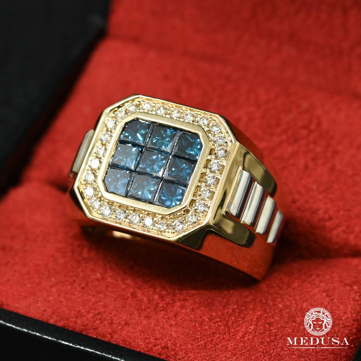 Bague à Diamants avec Saphir en Or 14-Karat Incroyable bague sertie de diamants. Fabriquée en Italie Ajustement inclus (gratuit) Bague confort (intérieur muni d'une grille pour un confort optimal) Vient avec un emballage personnalisé et une boîte élégante Medusa. Délivrée avec certificat d'authenticité qui peut être utilisé à des fins d'assurance. Tous les bijoux sont estampés en fonction de leur pureté d'or. Chaque achat est couvert par une garantie de 100 jours contre les défectuosités. Ne couvre pas les dommages physiques. Spécifications Genre : Homme Métal : Or 14K Couleur : Or Jaune Pierre : Diamant | Rubis Pureté : VS Carat : 2.00 CT 100% Satisfaction Si, pour quelque raison que ce soit, vous n'êtes pas satisfait à 100% de votre achat dans les 15 jours suivant la réception, vous pouv Rectangular Brilliant Cut Sapphire Ring For Formal Occasions, Luxury 14k Stamped Sapphire Ring, Luxury Diamond Sapphire Ring For Gift, Modern Diamond Ring With Accents As Gift, Luxury Sapphire Diamond Ring For Gift, Modern Diamond Ring With Diamond Accents For Gift, Modern Diamond Ring With Diamond Accents As Gift, Sapphire Diamond Ring With Diamond Accents As Gift, Modern Sapphire Ring With Diamond Accents As A Gift